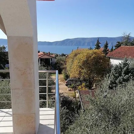 Apartmani Andreja Pinezići Exterior foto